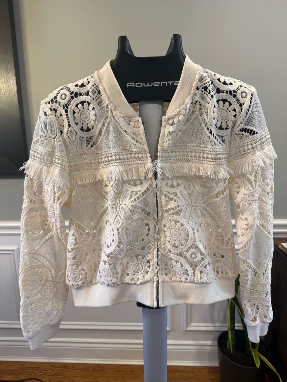 NWOT JACK by BB Dakota Emily Lace Fringe Bomber Jacket L Cream